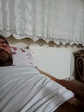 Snapshot of kevgir08 chatting on November 19, 2025, 8:53 pm kevgir08 online show from November 19, 2025, 8:53 pm