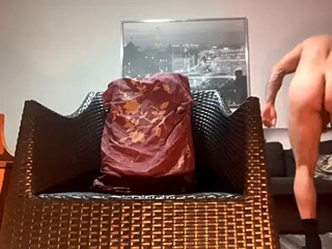 Snapshot of Tyyson03 chatting on November 24, 2025, 9:03 pm Tyyson03 online show from November 24, 2025, 9:03 pm