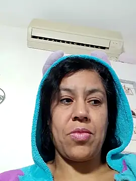 Molly newman6 online show from November 6, 2025, 5:41 am