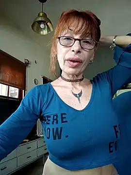 Snapshot of FrozenWaffle chatting on September 18, 2025, 2:30 pm FrozenWaffle online show from September 18, 2025, 2:30 pm