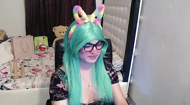 Snapshot of Goddess_Sarah chatting on January 1, 2025, 7:21 pm Goddess Sarah online show from January 1, 2025, 7:21 pm