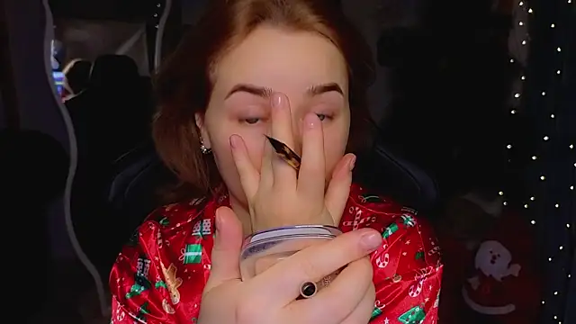 Snapshot of Mira_Mermayd chatting on December 5, 2025, 1:14 am Mira Mermayd online show from December 5, 2025, 1:14 am