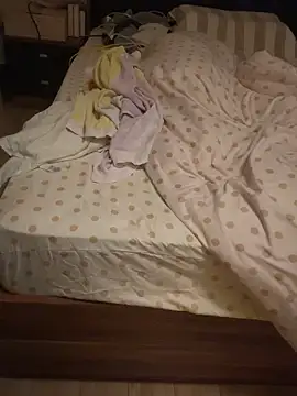 Snapshot of SkyMagKing chatting on November 8, 2025, 1:11 pm SkyMagKing online show from November 8, 2025, 1:11 pm