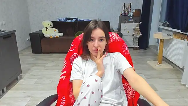 Snapshot of c_arina_x chatting on December 16, 2024, 5:22 pm c arina x online show from December 16, 2024, 5:22 pm