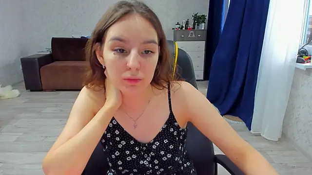 Snapshot of c_arina_x chatting on February 2, 2025, 9:30 am c arina x online show from February 2, 2025, 9:30 am