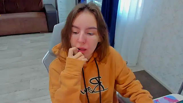 Snapshot of c_arina_x chatting on September 17, 2025, 11:01 am c arina x online show from September 17, 2025, 11:01 am