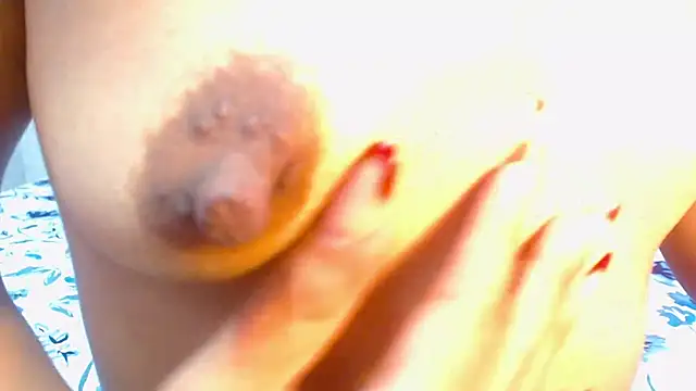 Snapshot of Amy_Ronan chatting on December 21, 2024, 2:47 pm Amy Ronan online show from December 21, 2024, 2:47 pm