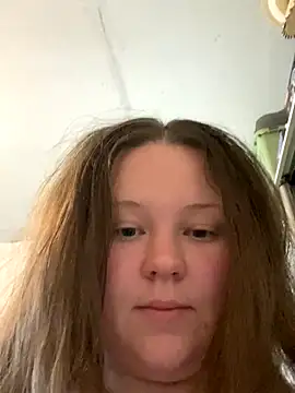 Jessica Rubatte online show from October 13, 2025, 6:46 am