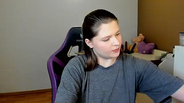 TinniAngel online show from March 1, 2025, 6:11 pm