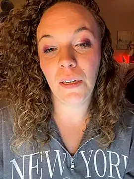 Snapshot of AuroraSummers chatting on October 29, 2025, 3:09 am AuroraSummers online show from October 29, 2025, 3:09 am