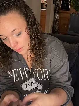 Snapshot of AuroraSummers chatting on November 13, 2025, 12:53 am AuroraSummers online show from November 13, 2025, 12:53 am