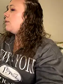 Snapshot of AuroraSummers chatting on November 17, 2025, 1:00 am AuroraSummers online show from November 17, 2025, 1:00 am