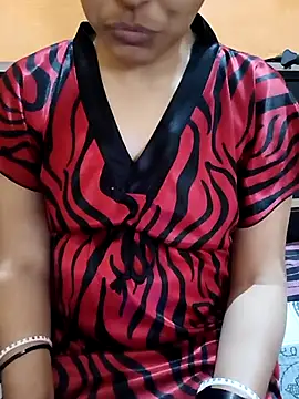 Snapshot of Diya_143 chatting on February 23, 2025, 11:00 am Diya 143 online show from February 23, 2025, 11:00 am