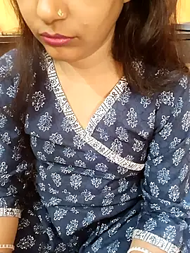 Snapshot of Diya_143 chatting on February 25, 2025, 8:36 am Diya 143 online show from February 25, 2025, 8:36 am