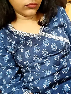 Snapshot of Diya_143 chatting on March 1, 2025, 6:43 pm Diya 143 online show from March 1, 2025, 6:43 pm