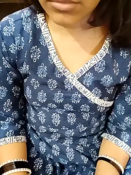 Snapshot of Diya_143 chatting on March 2, 2025, 8:29 pm Diya 143 online show from March 2, 2025, 8:29 pm