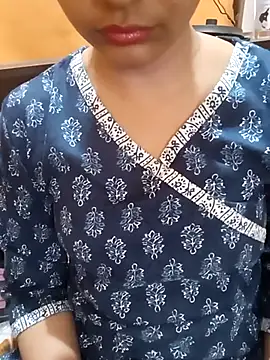 Snapshot of Diya_143 chatting on March 21, 2025, 11:22 am Diya 143 online show from March 21, 2025, 11:22 am