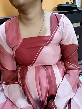 Snapshot of Diya_143 chatting on March 23, 2025, 7:09 am Diya 143 online show from March 23, 2025, 7:09 am