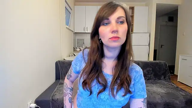 StacyTigerr online show from February 22, 2025, 5:23 am