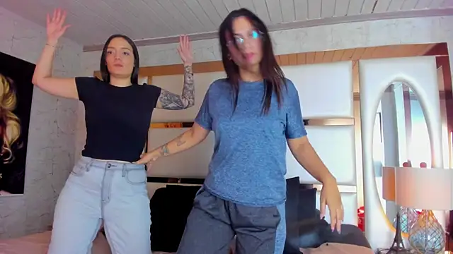 Snapshot of celestestars chatting on October 8, 2025, 9:29 am celestestars online show from October 8, 2025, 9:29 am