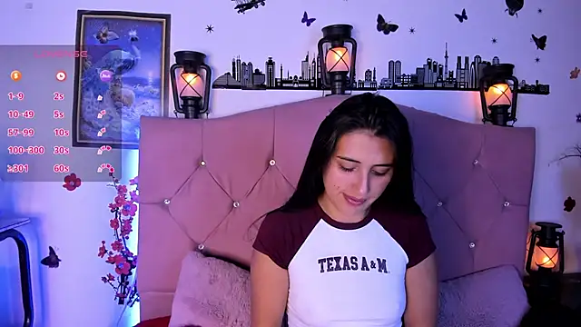 brenda moris01 online show from September 17, 2025, 9:49 pm