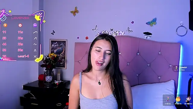 brenda moris01 online show from October 11, 2025, 9:24 pm