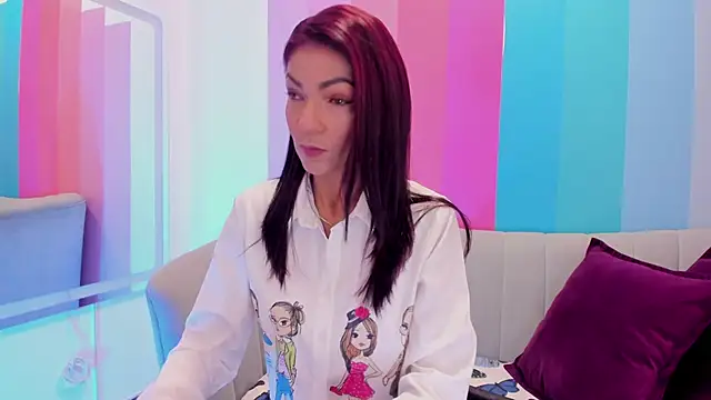 Snapshot of HannaPetit chatting on March 18, 2025, 11:41 am HannaPetit online show from March 18, 2025, 11:41 am