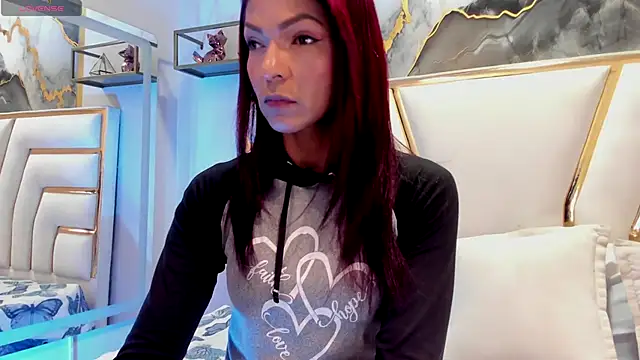 Snapshot of HannaPetit chatting on October 23, 2025, 7:01 pm HannaPetit online show from October 23, 2025, 7:01 pm