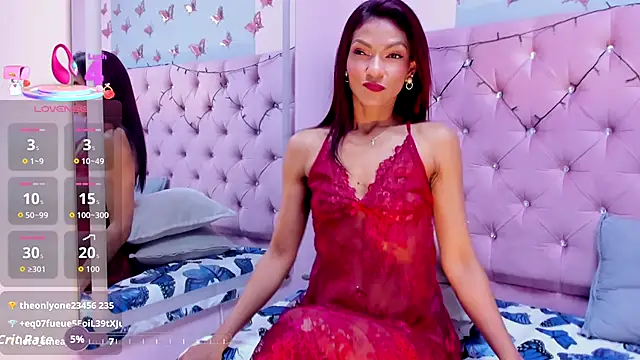 Snapshot of HannaPetit chatting on December 13, 2025, 7:53 pm HannaPetit online show from December 13, 2025, 7:53 pm