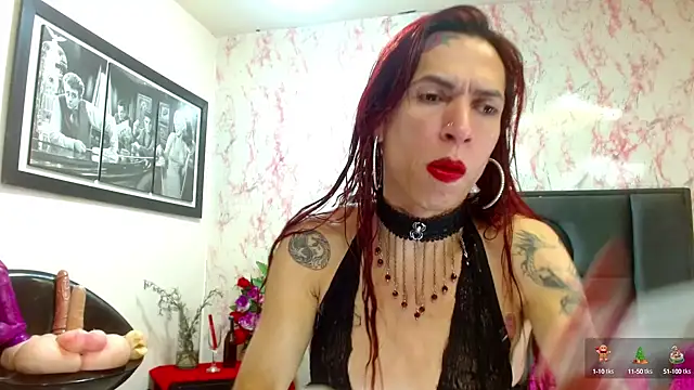 Snapshot of VanessaWolf chatting on October 11, 2025, 2:37 pm VanessaWolf online show from October 11, 2025, 2:37 pm