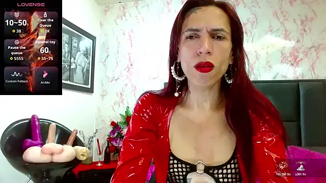 Snapshot of VanessaWolf chatting on October 25, 2025, 12:02 pm VanessaWolf online show from October 25, 2025, 12:02 pm