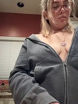 nativepumpkin95 online show from January 28, 2025, 1:18 am