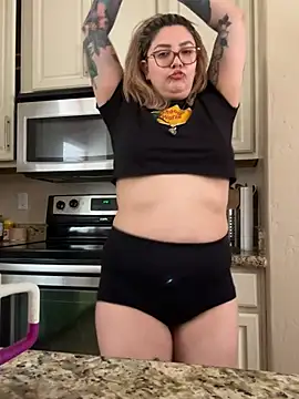 nativepumpkin95 online show from February 9, 2025, 7:52 pm