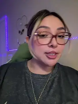 nativepumpkin95 online show from March 18, 2025, 3:53 am