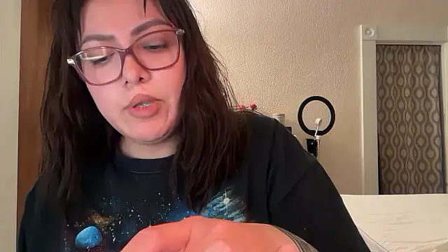 nativepumpkin95 online show from November 11, 2025, 12:10 am