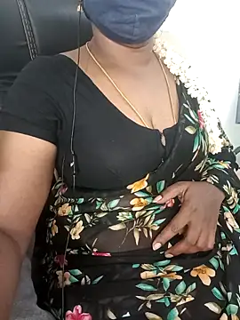 Snapshot of Tamil-hotwife chatting on September 19, 2025, 4:58 am Tamil-hotwife online show from September 19, 2025, 4:58 am
