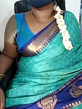 Snapshot of Tamil-hotwife chatting on October 9, 2025, 9:57 pm Tamil-hotwife online show from October 9, 2025, 9:57 pm