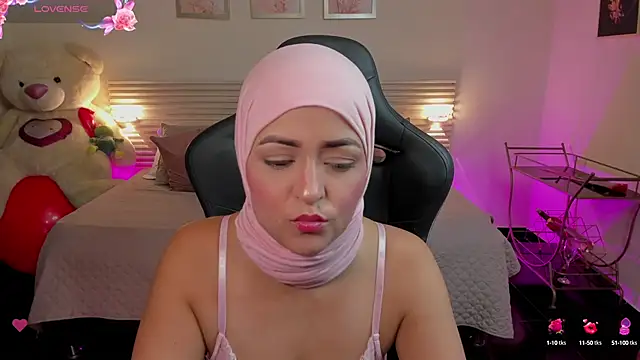 Snapshot of New_Arab_Kingdom chatting on October 6, 2025, 11:02 pm New Arab Kingdom online show from October 6, 2025, 11:02 pm