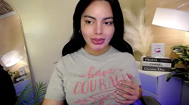 Snapshot of HotstuffCherrySummer chatting on December 31, 2024, 8:15 am HotstuffCherrySummer online show from December 31, 2024, 8:15 am