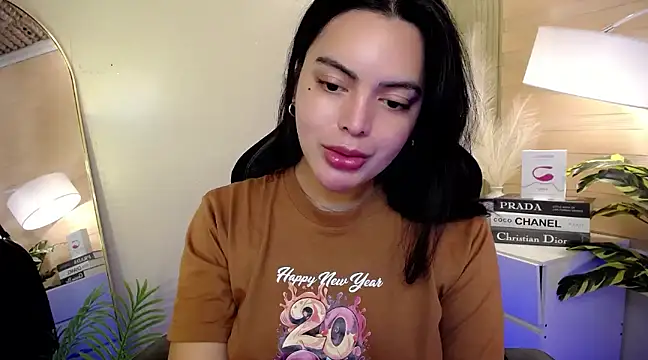 Snapshot of HotstuffCherrySummer chatting on January 1, 2025, 3:14 pm HotstuffCherrySummer online show from January 1, 2025, 3:14 pm