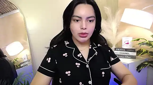 Snapshot of HotstuffCherrySummer chatting on January 11, 2025, 5:52 am HotstuffCherrySummer online show from January 11, 2025, 5:52 am