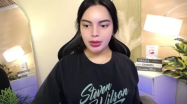 Snapshot of HotstuffCherrySummer chatting on January 13, 2025, 6:16 am HotstuffCherrySummer online show from January 13, 2025, 6:16 am