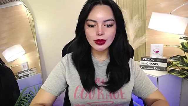 Snapshot of HotstuffCherrySummer chatting on January 14, 2025, 8:41 am HotstuffCherrySummer online show from January 14, 2025, 8:41 am