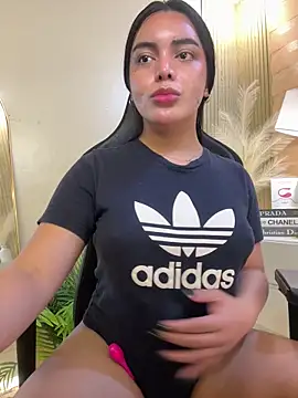 Snapshot of HotstuffCherrySummer chatting on February 14, 2025, 12:25 pm HotstuffCherrySummer online show from February 14, 2025, 12:25 pm