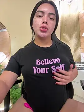 Snapshot of HotstuffCherrySummer chatting on March 8, 2025, 10:00 am HotstuffCherrySummer online show from March 8, 2025, 10:00 am