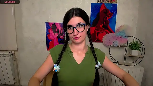 MaryEm976 online show from November 10, 2025, 1:43 pm