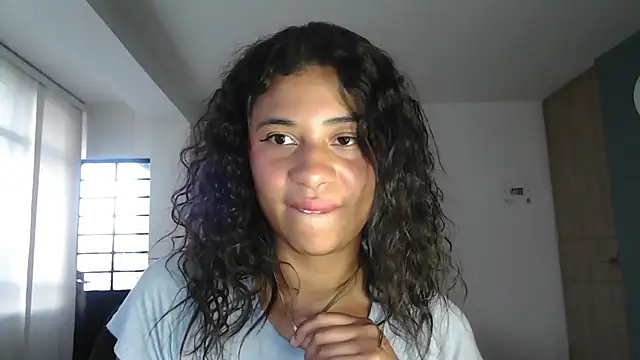 dark enchantress  online show from October 22, 2025, 10:09 pm