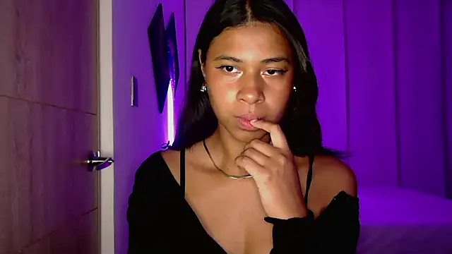 dark enchantress  online show from October 24, 2025, 11:23 pm