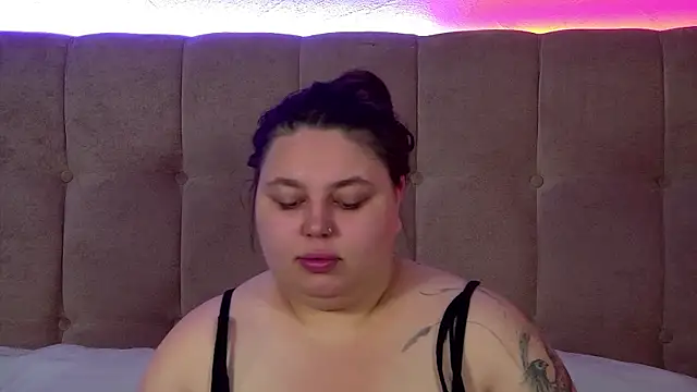 Snapshot of LillianKim chatting on October 12, 2025, 6:34 am LillianKim online show from October 12, 2025, 6:34 am