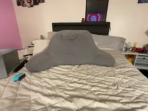 AngelSinz69 online show from January 3, 2025, 11:01 pm